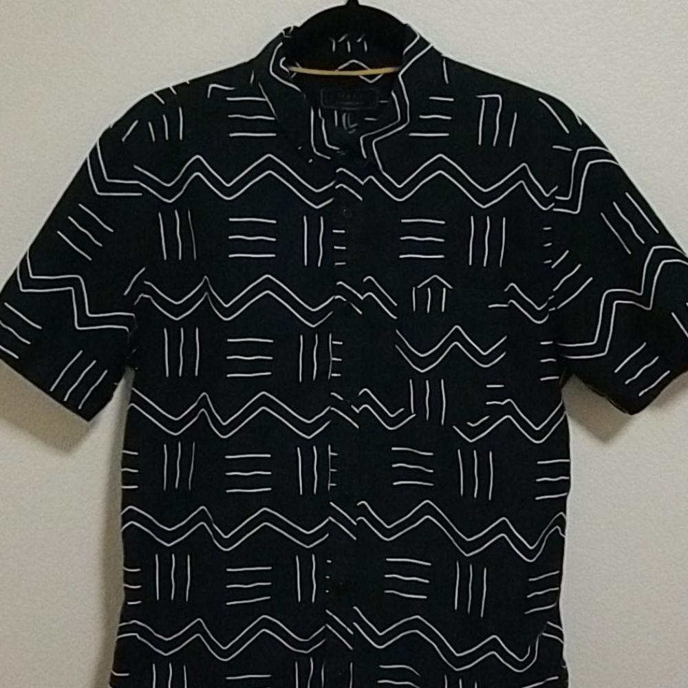 Forever 21 Large Men's Button Down Shirt